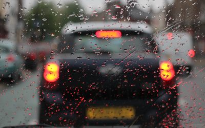Cómo conducir con lluvia: mejores consejos para aumentar la seguridad