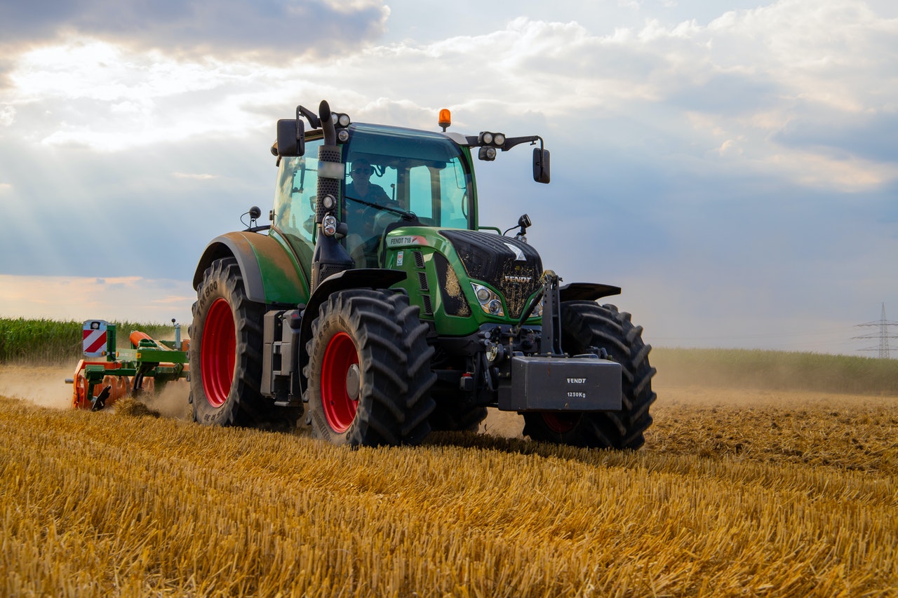 Tipos de neumáticos para tractores agrícolas